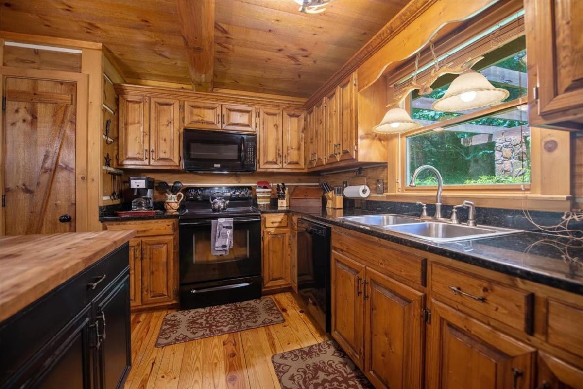 Waterfront Mountain Cabin With Hot Tub Villa Blue Ridge Kültér fotó