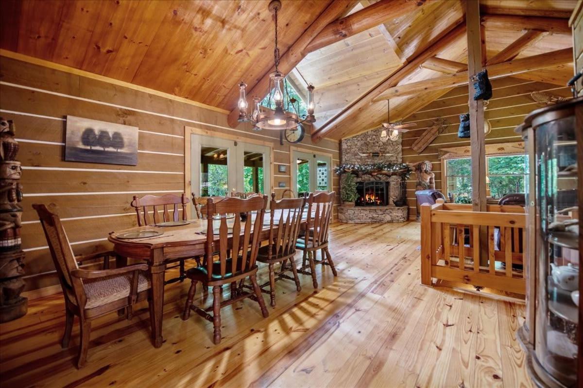Waterfront Mountain Cabin With Hot Tub Villa Blue Ridge Kültér fotó
