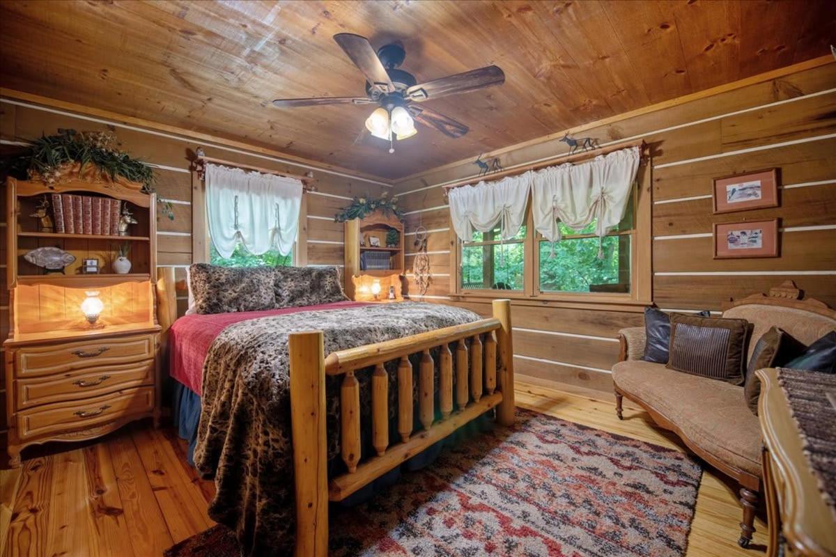 Waterfront Mountain Cabin With Hot Tub Villa Blue Ridge Kültér fotó